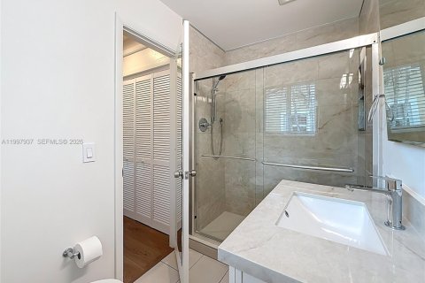 Casa en venta en Coral Gables, Florida, 2 dormitorios, 128.95 m2 № 2060342 - foto 26