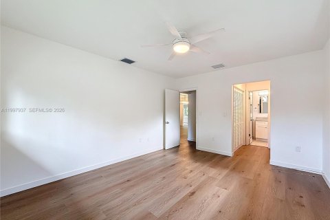 Casa en venta en Coral Gables, Florida, 2 dormitorios, 128.95 m2 № 2060342 - foto 24
