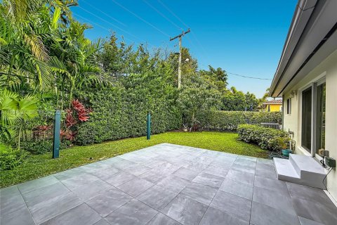 Casa en venta en Coral Gables, Florida, 2 dormitorios, 128.95 m2 № 2060342 - foto 4