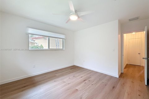 Casa en venta en Coral Gables, Florida, 2 dormitorios, 128.95 m2 № 2060342 - foto 20