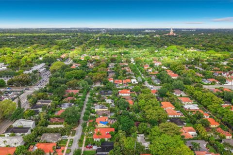 Casa en venta en Coral Gables, Florida, 2 dormitorios, 128.95 m2 № 2060342 - foto 9