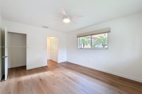 Casa en venta en Coral Gables, Florida, 2 dormitorios, 128.95 m2 № 2060342 - foto 23