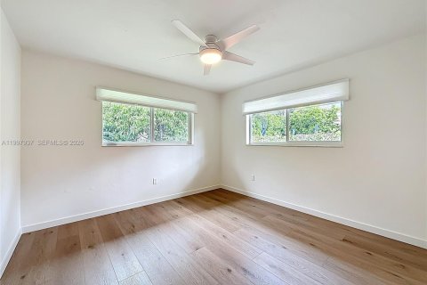 Casa en venta en Coral Gables, Florida, 2 dormitorios, 128.95 m2 № 2060342 - foto 19