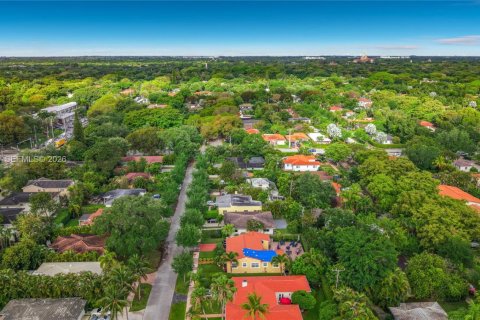 Casa en venta en Coral Gables, Florida, 2 dormitorios, 128.95 m2 № 2060342 - foto 8