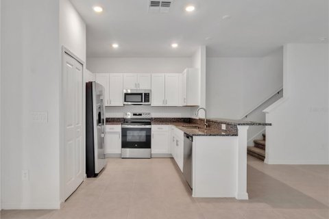 Adosado en alquiler en Parrish, Florida, 3 dormitorios, 154.78 m2 № 1680914 - foto 5