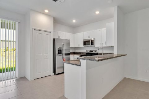 Adosado en alquiler en Parrish, Florida, 3 dormitorios, 154.78 m2 № 1680914 - foto 6