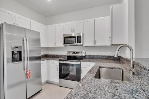 Adosado en alquiler en Parrish, Florida, 3 dormitorios, 154.78 m2 № 1680914 - foto 8