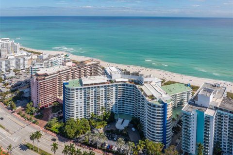 Condo in Miami Beach, Florida, 2 bedrooms  № 2172121 - photo 30