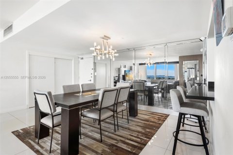Condo in Miami Beach, Florida, 2 bedrooms  № 2172121 - photo 7