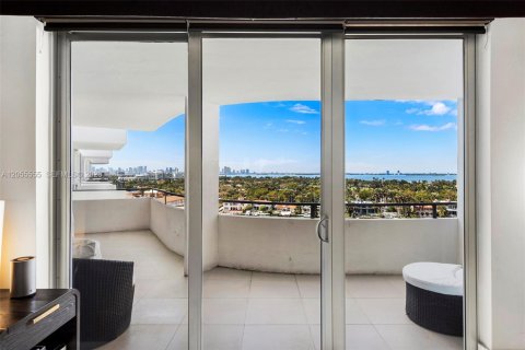 Condo in Miami Beach, Florida, 2 bedrooms  № 2172121 - photo 6