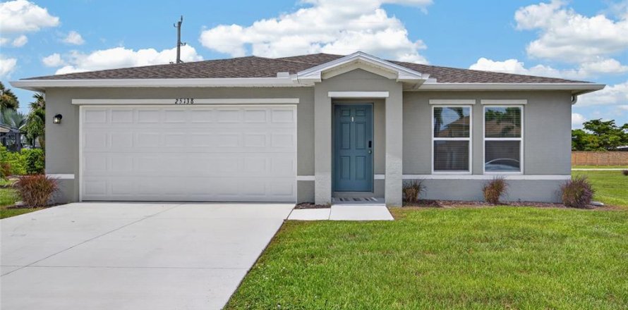 House in Punta Gorda, Florida 4 bedrooms, 153.75 sq.m. № 2294598