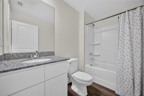 House in Punta Gorda, Florida 4 bedrooms, 153.75 sq.m. № 2294598 - photo 20