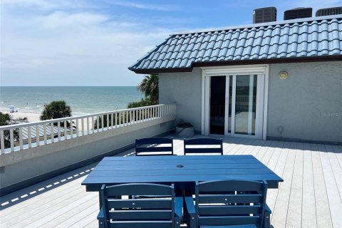 Condo in Indian Rocks Beach, Florida, 3 bedrooms  № 1899434 - photo 5