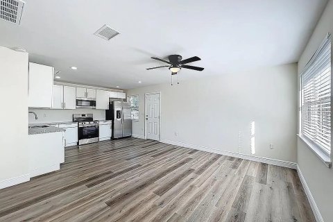 Casa en venta en Orlando, Florida, 2 dormitorios, 66.89 m2 № 2386591 - foto 9