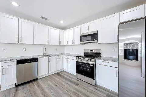 Casa en venta en Orlando, Florida, 2 dormitorios, 66.89 m2 № 2386591 - foto 11