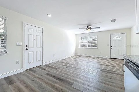 Casa en venta en Orlando, Florida, 2 dormitorios, 66.89 m2 № 2386591 - foto 13