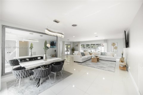 Villa ou maison à louer à Fort Lauderdale, Floride: 3 chambres, 169.36 m2 № 2042264 - photo 5