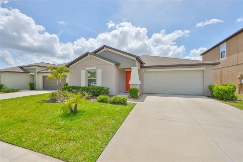 House in Wimauma, Florida 3 bedrooms, 143.07 sq.m. № 1719733 - photo 4