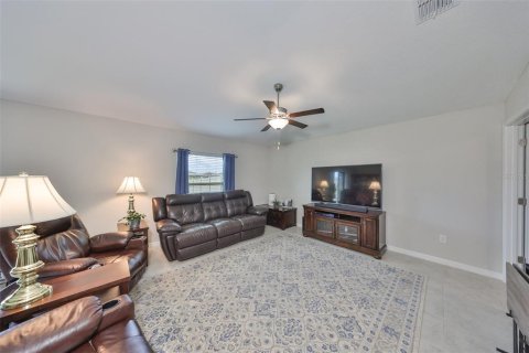 House in Wimauma, Florida 3 bedrooms, 143.07 sq.m. № 1719733 - photo 14