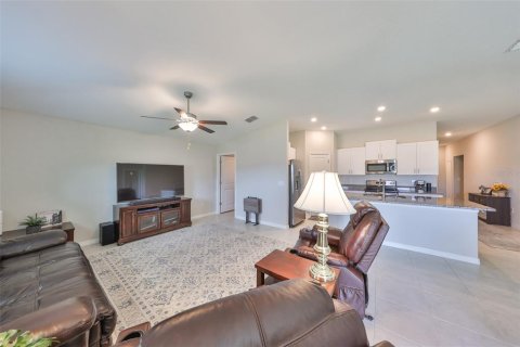 House in Wimauma, Florida 3 bedrooms, 143.07 sq.m. № 1719733 - photo 13