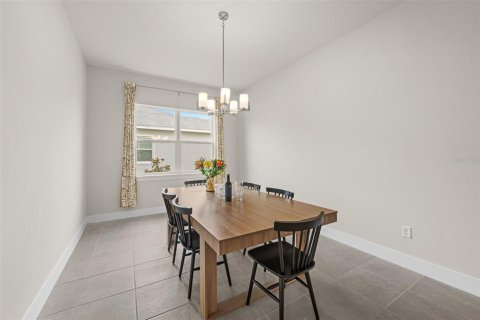 House in Wesley Chapel, Florida 4 bedrooms, 363.81 sq.m. № 1789888 - photo 26