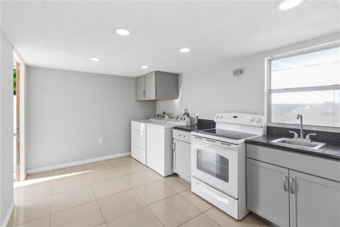 Villa ou maison à vendre à Port Richey, Floride: 2 chambres, 98.76 m2 № 2218256 - photo 16