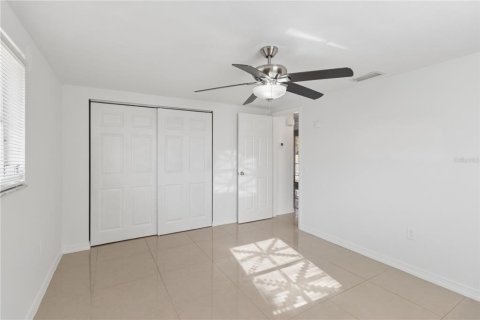 Villa ou maison à vendre à Port Richey, Floride: 2 chambres, 98.76 m2 № 2218256 - photo 19
