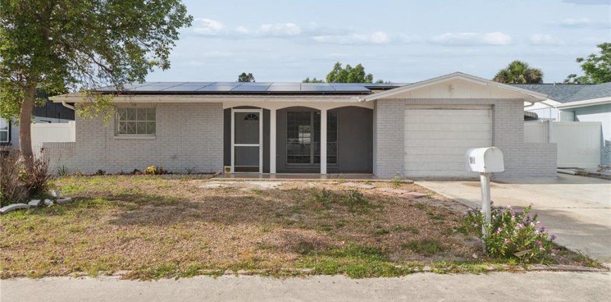 Villa ou maison à Port Richey, Floride 2 chambres, 98.76 m2 № 2218256
