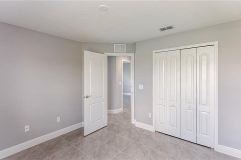 Casa en alquiler en Kissimmee, Florida, 4 dormitorios, 151.8 m2 № 1880835 - foto 17