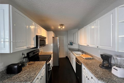 Condominio en venta en Sunny Isles Beach, Florida, 2 dormitorios, 160.72 m2 № 1842709 - foto 6