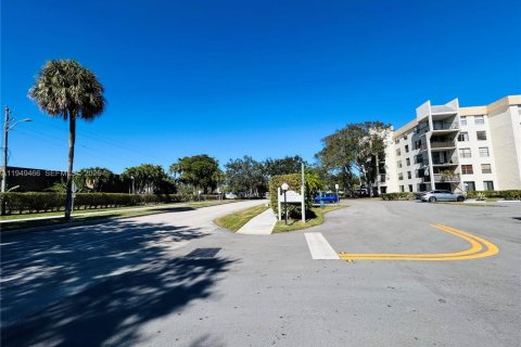 Copropriété à vendre à Tamarac, Floride: 2 chambres, 95.69 m2 № 2005711 - photo 28