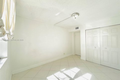 Copropriété à vendre à Tamarac, Floride: 2 chambres, 95.69 m2 № 2005711 - photo 15