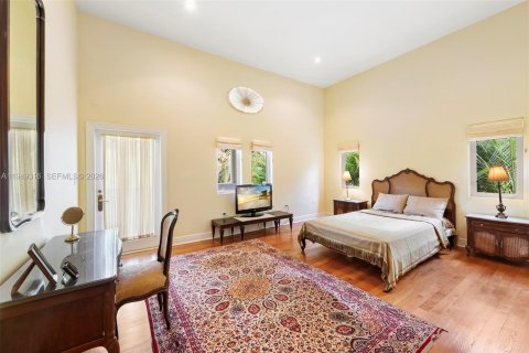 Villa ou maison à vendre à Miami, Floride: 6 chambres, 392.23 m2 № 2153027 - photo 30