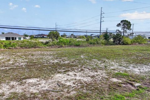 Immobilier commercial à vendre à Cape Coral, Floride № 2158337 - photo 14
