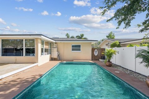 Casa en venta en Largo, Florida, 3 dormitorios, 167.6 m2 № 1823223 - foto 27