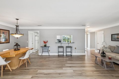 Casa en venta en Largo, Florida, 3 dormitorios, 167.6 m2 № 1823223 - foto 7