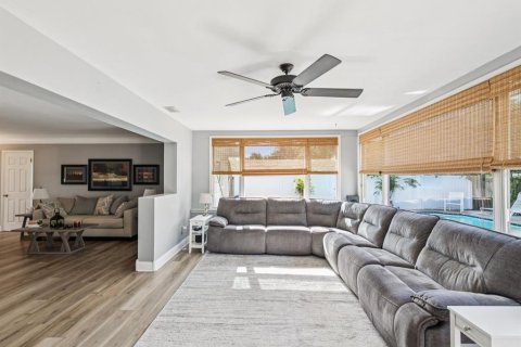 Casa en venta en Largo, Florida, 3 dormitorios, 167.6 m2 № 1823223 - foto 16