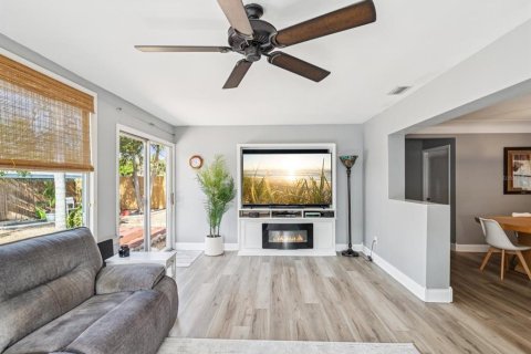 Casa en venta en Largo, Florida, 3 dormitorios, 167.6 m2 № 1823223 - foto 15