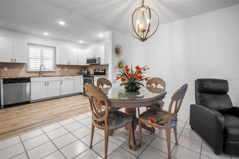 Copropriété à vendre à Englewood, Floride: 2 chambres, 98.1 m2 № 2380651 - photo 12