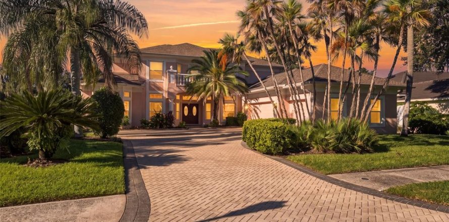 Casa en Tampa, Florida 5 dormitorios, 335.84 m2 № 2419603