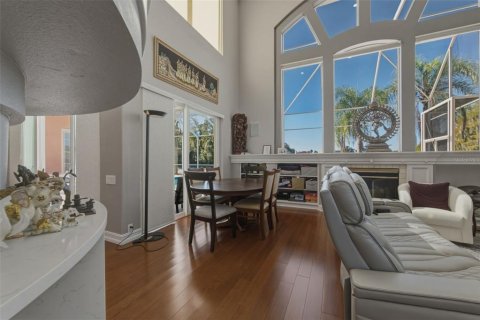 Casa en venta en Tampa, Florida, 5 dormitorios, 335.84 m2 № 2419603 - foto 15
