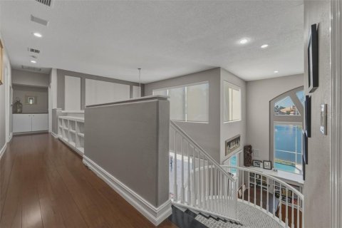 Casa en venta en Tampa, Florida, 5 dormitorios, 335.84 m2 № 2419603 - foto 24