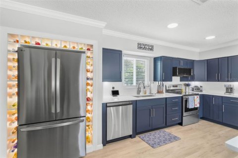 House in Englewood, Florida 3 bedrooms, 301.93 sq.m. № 1903502 - photo 16