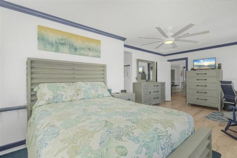 House in Englewood, Florida 3 bedrooms, 301.93 sq.m. № 1903502 - photo 25