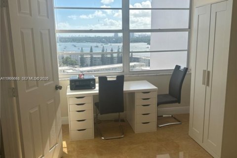 Condo in Aventura, Florida, 3 bedrooms № 2081329 - photo 16