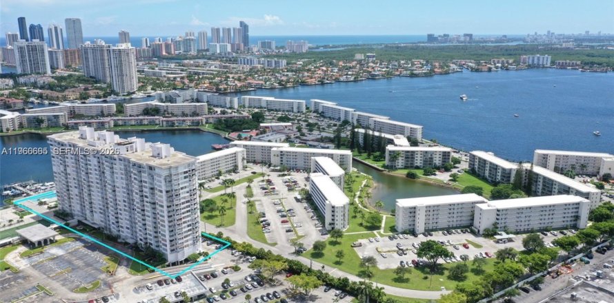 Condo in Aventura, Florida, 3 bedrooms № 2081329