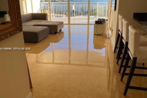 Condo in Aventura, Florida, 3 bedrooms № 2081329 - photo 2