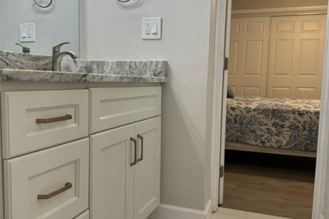 Propiedad comercial en venta en Bradenton, Florida, 4 dormitorios, 156.08 m2 № 1810555 - foto 5