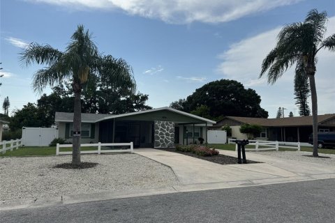 Propiedad comercial en venta en Bradenton, Florida, 4 dormitorios, 156.08 m2 № 1810555 - foto 1