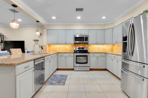 Townhouse in Boca Raton, Florida 3 bedrooms, 193.05 sq.m. № 2251558 - photo 25